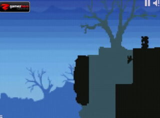 푸른 색조의 안개 낀 공간 가장자리에 나뭇가지 실루엣이 드러나고 오른쪽 절벽 위에 검은 인물 형상이 서 있는 장면